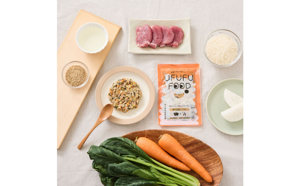 【福岡市】成犬用総合栄養食 食物アレルギーに配慮した 手づくりごはん　UFUFU FOOD レトルト 豚ひれ肉とお米4パック