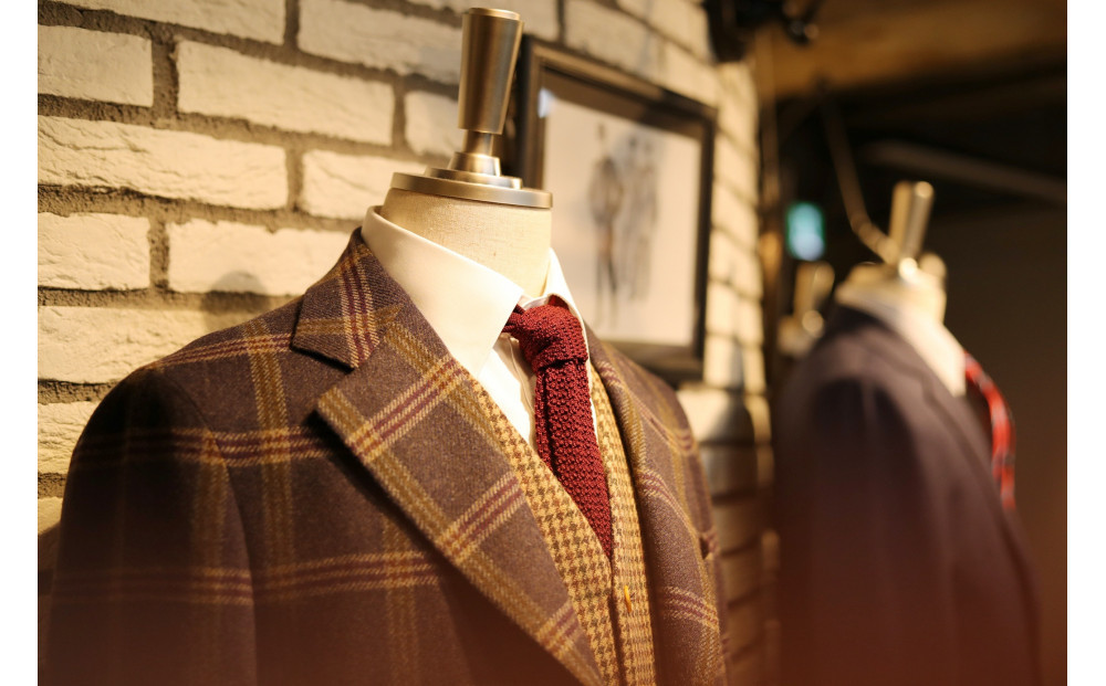 オーダースーツお仕立券10万円分【福岡市内】