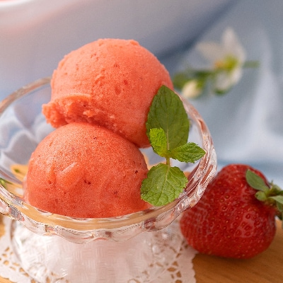 【2026年4月以降順次発送】採れたて福岡産濃厚あまおうジェラート(アイス)1000ml(大牟田市)【配送不可地域：離島】