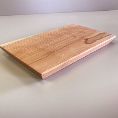 ブラックチェリー材　一枚板のカッティングボード・まな板 25cm(大牟田市)