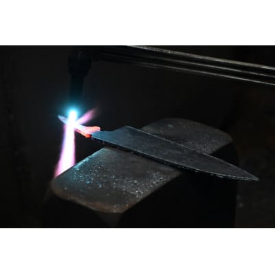 【刀匠四郎國光一門】工房で包丁づくり体験《2名様》