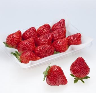 【2026年2月より順次発送】福岡県産あまおう 270g×4パック_福岡県産 あまおう 270ｇ × 4パック いちご いちごの王様 甘い 酸味 バランス 冷蔵 肉厚 大きい うまい おやつ デザート 果物 フルーツ 大人気 九州産 国産 食べ物 お取り寄せ 福岡県 久留米市 送料無料_Fi024