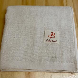 BabyFirst裏ガーゼ正方形バスタオル2枚セット_BabyFirst 裏ガーゼ 正方形 バスタオル 2枚 セット 約93×89cm タオル 綿 100％ 吸水性 抜群 パイル地 ガーゼ地 赤ちゃん 敏感肌 安心 安全 天然素材 無漂白 無蛍光 出産祝い 日用品 お取り寄せ 福岡県 久留米市 送料無料_Qx016