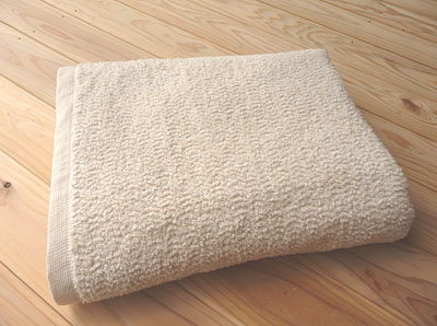 あんしんなタオル大判バスタオル（P柄ﾋﾖｺ）_ バスタオル 大判 約85×138cm あんしんなタオル Ｐ柄 ﾋﾖｺ 綿100％ 安心 日本製 生成り 高級 通気性 汗かき 赤ちゃん タオルケット シーツ お風呂 敏感肌 吸水性 ボリューム 無漂白 無蛍光 おすすめ デリケート 福岡県 久留米市 送料無料_Qx017