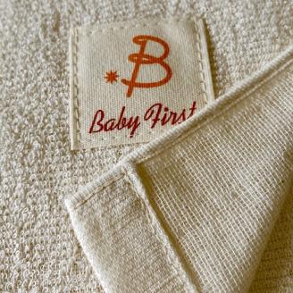 BabyFirst裏ガーゼ正方形バスタオル2枚セット_BabyFirst 裏ガーゼ 正方形 バスタオル 2枚 セット 約93×89cm タオル 綿 100％ 吸水性 抜群 パイル地 ガーゼ地 赤ちゃん 敏感肌 安心 安全 天然素材 無漂白 無蛍光 出産祝い 日用品 お取り寄せ 福岡県 久留米市 送料無料_Qx016