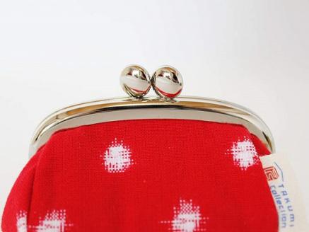 久留米絣　福ふくがま口財布　（赤白玉）