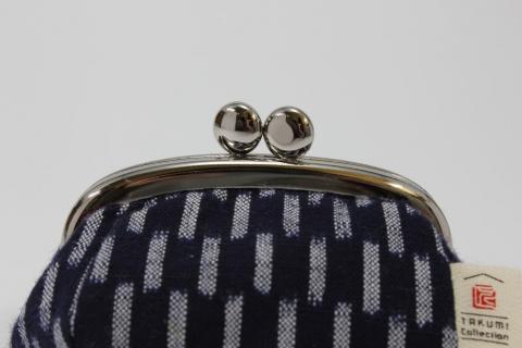 久留米絣　福ふくがま口財布　（紺　あられ）