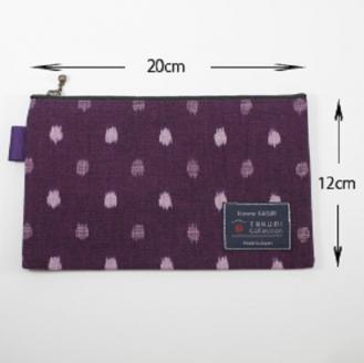 久留米絣 ぺたんこポーチ （紫小白玉）_久留米絣 ぺたんこポーチ サイズ 200×120mm 選べる カラー 紫小白玉 紺 あられ×井桁 赤麻の葉 グレー小白玉 緑小白玉 全5種 伝統工芸 綿織物 ポーチ 小物入れ 収納 便利 職人 手作業 お取り寄せ 送料無料_Jk022