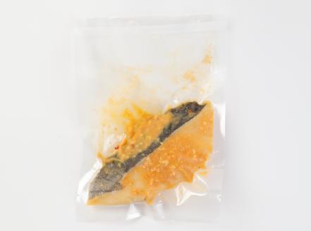 銀ダラ西京漬け　10枚_銀ダラ 西京漬け 10枚 銀鱈 西京漬け 70g × 10枚 計 700g 真空 個包装 小分け 便利 簡単調理 福岡県産 九州味噌 おかず おつまみ 魚 漬け魚 冷凍 加工品 惣菜 お取り寄せ お取り寄せグルメ 久留米市 送料無料_Cs313