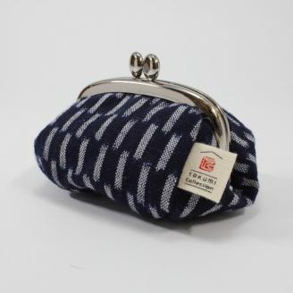 久留米絣　福ふくがま口財布　（紺　あられ）