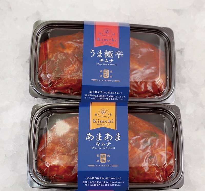 白菜（甘口・辛口）キムチ2種類セット_キムチ 甘口 辛口 2種類セット 各340g 白菜 うま極辛キムチ あまあまキムチ ヤンニョム ミネラル 石垣の塩 健康促進 整腸作用 免疫力 酒の肴 おつまみ ご飯のお供 食品 加工品 グルメ 冷蔵 贈答用 熨斗対応可 お取り寄せ 福岡県 久留米市 送料無料_Ca113