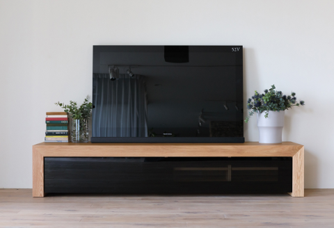 【Q12-001】CHOCOLAT TV Board 168