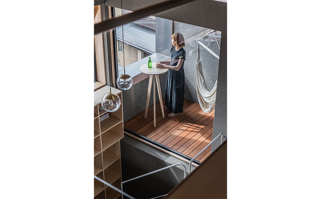 ミツキ スタンドテーブル【檳榔子黒】