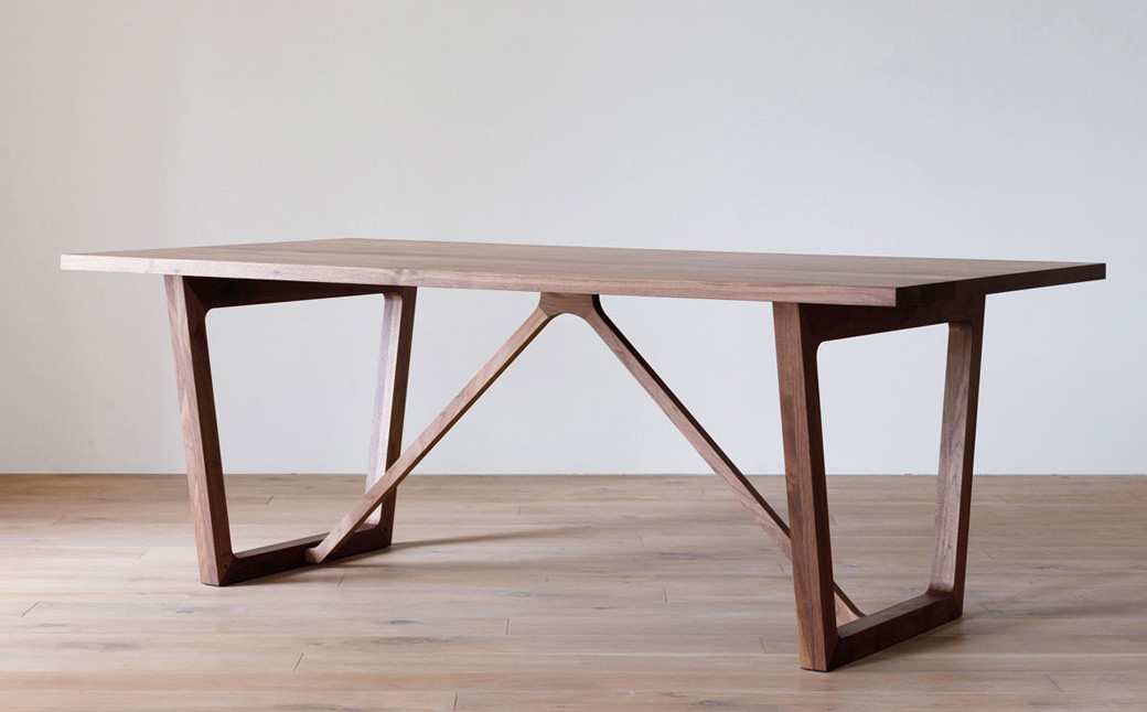 天然木 の上質な手触り ダイニングテーブル / ウォールナット材 または オーク材 【HIRASHIMA】 ELEVATO Dining Table 196 受注生産