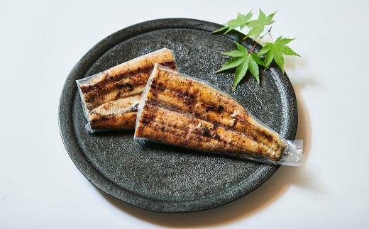 創業300年 うなぎ料理専門店 元祖本吉屋 国産 うなぎの白焼 2人前 計約140g（約70gx2）