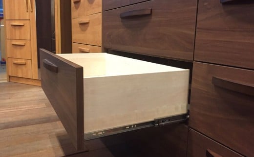 シャーロットⅡ80ハイチェスト NA・BR チェスト 棚 引出し 収納 三方組 強化紙 長引き出し フルオープン三段レール アルダー木目 ウォールナット木目 シンプル 衣類 タオル 家具 インテリア 福岡県 柳川市 送料無料