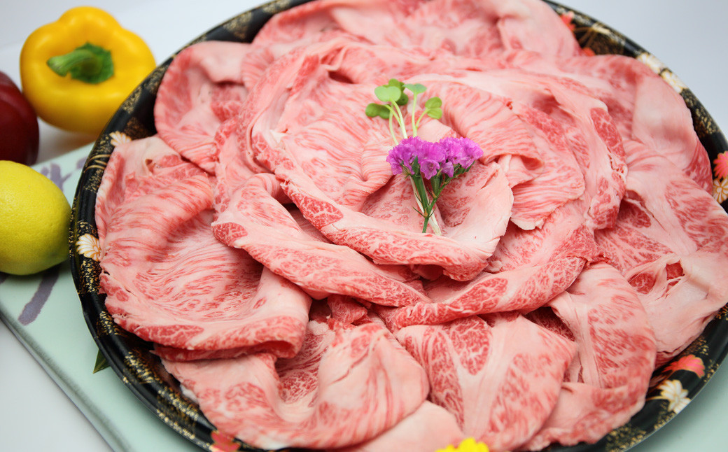 【4回定期便】 食卓を豪華に彩る 黒毛和牛 ( ヒレステーキ ・ ローススライス ・ 焼肉 セット)と 自家牧場産 馬刺し の 定期便