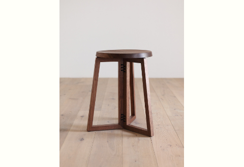 天然木スツール、チェア、サイドテーブル、伝統工法/ウォールナット材またはオーク材【HIRASHIMA SPAGO Stool】受注生産