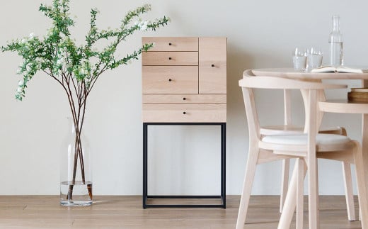 【受注生産】職人が一点一点丁寧に仕上げた力強い天然の木目が美しい収納棚。HIRASHIMA VARIO Chest 042