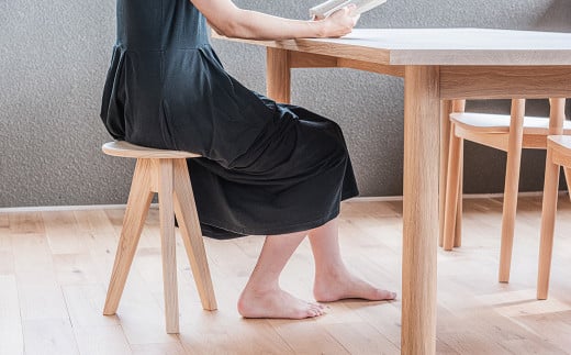 ミツキ スツール【センダン】