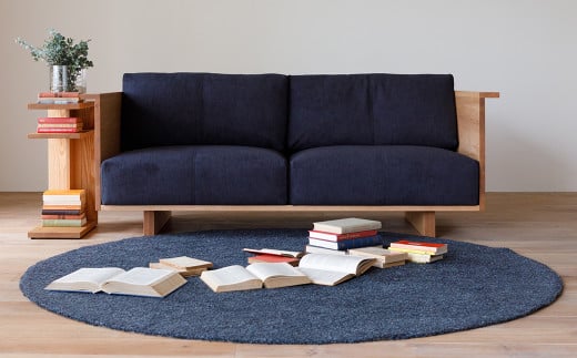 【受注生産】職人が丁寧に仕上げた天然木の存在感と掛け心地の良さが特徴の ソファ。ウォールナット または オーク 。HIRASHIMA CARAMELLA High Sofa 189 (張地：カプリス）