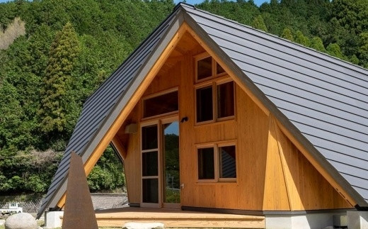 ＜奥八女焚火の森キャンプフィールド＞キャビン宿泊券 福岡 八女市 旅行 自然 アウトドア お泊り お出かけ キャンプ 焚火 木とのふれあい 木育 自然体験 BBQ