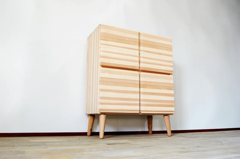 【撫でたくなる国産杉のすべすべキャビネット】NADE4マスキャビネット 国産杉