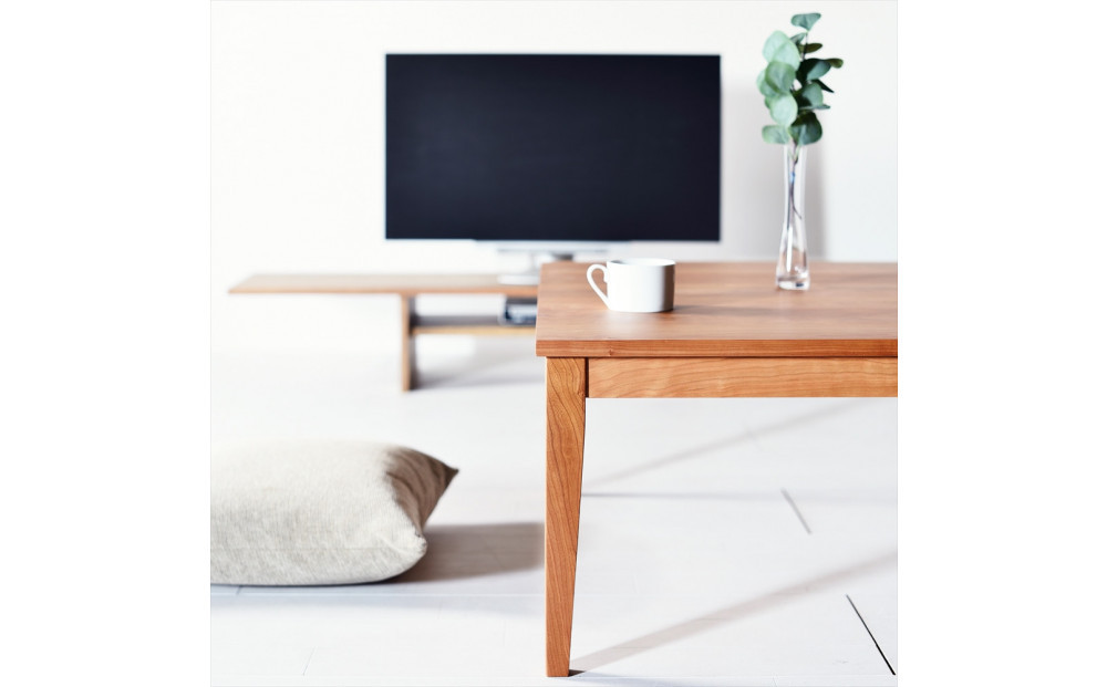 【シンプルモダンな家具のお部屋に】 シャープなデザインのＮＯ１センターテーブル110×110 チェリー ローテーブル 無垢材 国産 大川家具