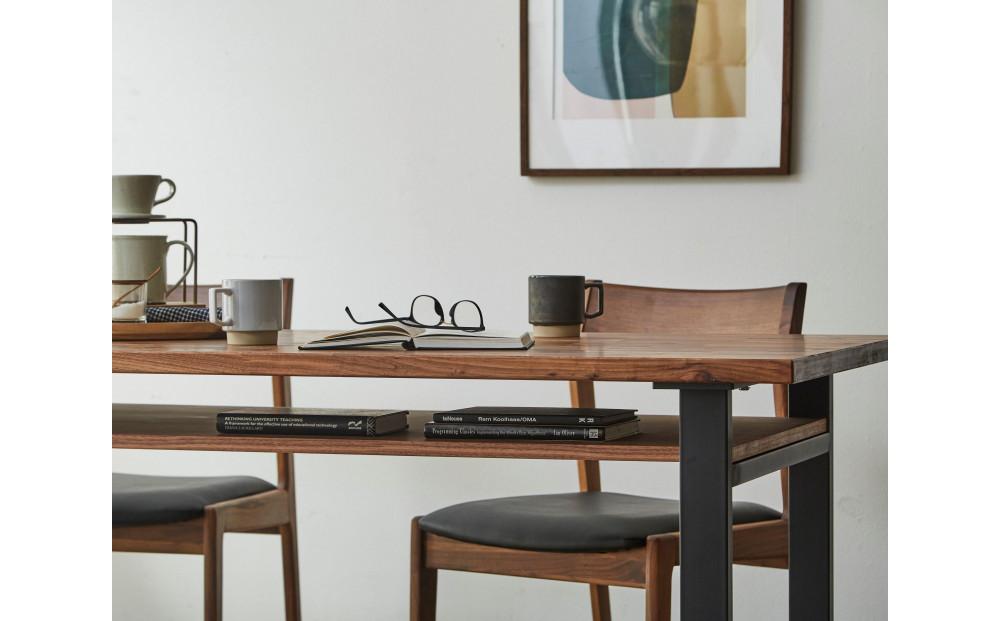 【大川家具】無垢材 ダイニングテーブル (棚付き) 食卓テーブル 4人掛け 幅1800mm 奥行800mm ウォールナット 天然木 国産 日本製 鉄脚 開梱設置便 高級感 インダストリアル【設置付き】