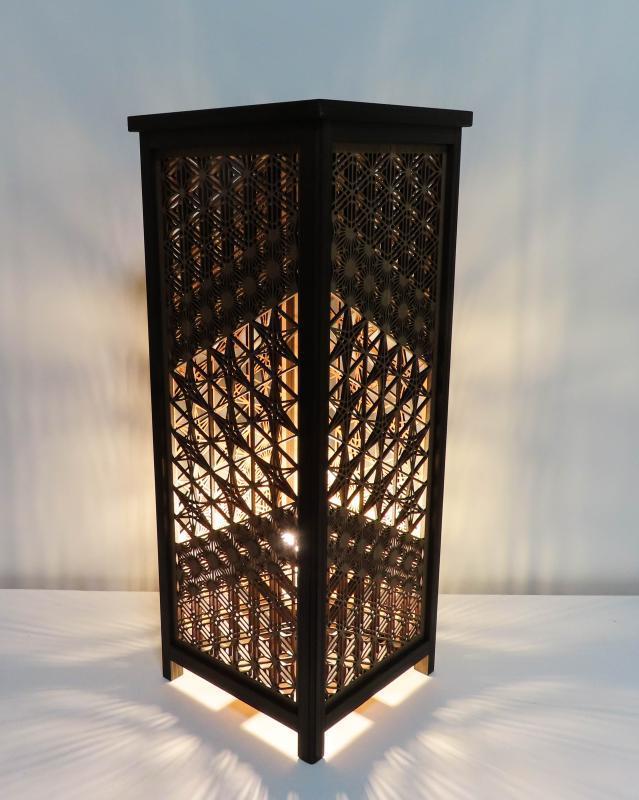 レーザー行灯「趣」Lサイズ  竜胆と八重麻の葉組子デザイン 高さ65cm LED電球付き