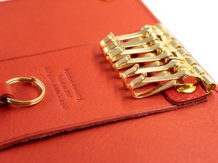 maf pinto レザーキーケース 本革 鍵入れ コンパクト マルチ カードキー レッドシュリンク