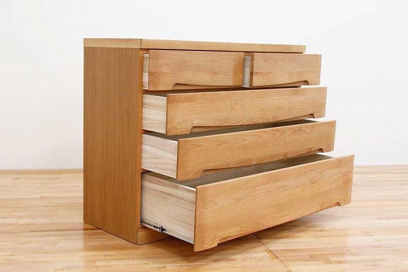 チェスト タンス 幅118 4段 奥行44 ナチュラル色 アルダー材 木製 桐たんす 箪笥 婚礼 衣類収納 完成品 大川家具 丸田木工 サーフ