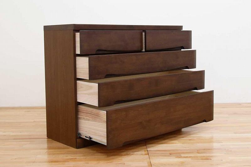 チェスト タンス 幅118 4段 奥行44 ウォールナット色 アルダー材 木製 桐たんす 箪笥 婚礼 衣類収納 完成品 大川家具 丸田木工 サーフ