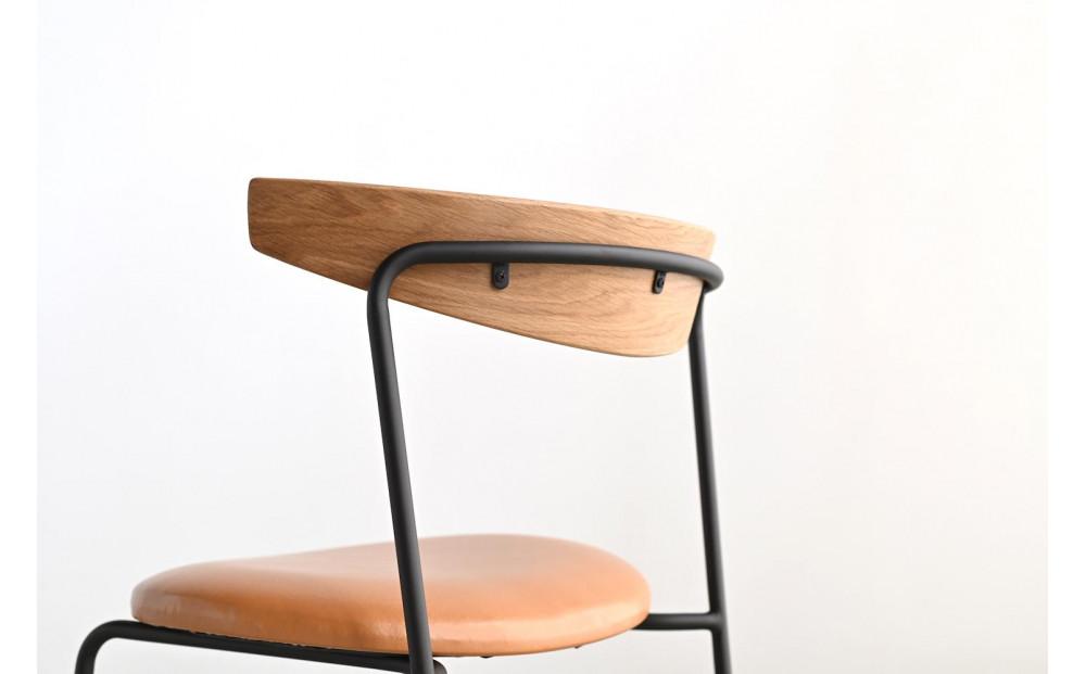 ダイニングチェア BREAD オーク無垢 曲木 スタッキング 大川市 辻製作所