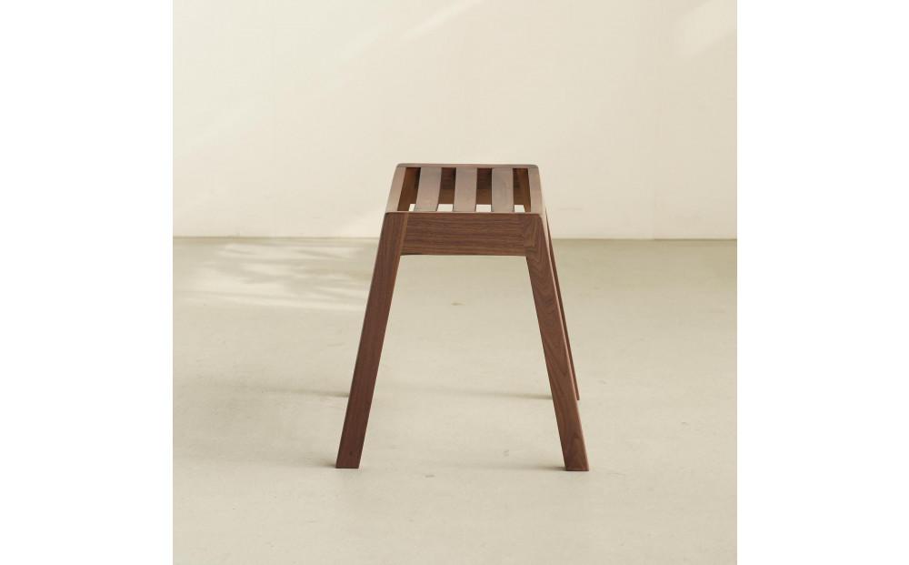 ウォルナット無垢材のスタッキングスツール ワード 積み重ね 玄関 キッズ