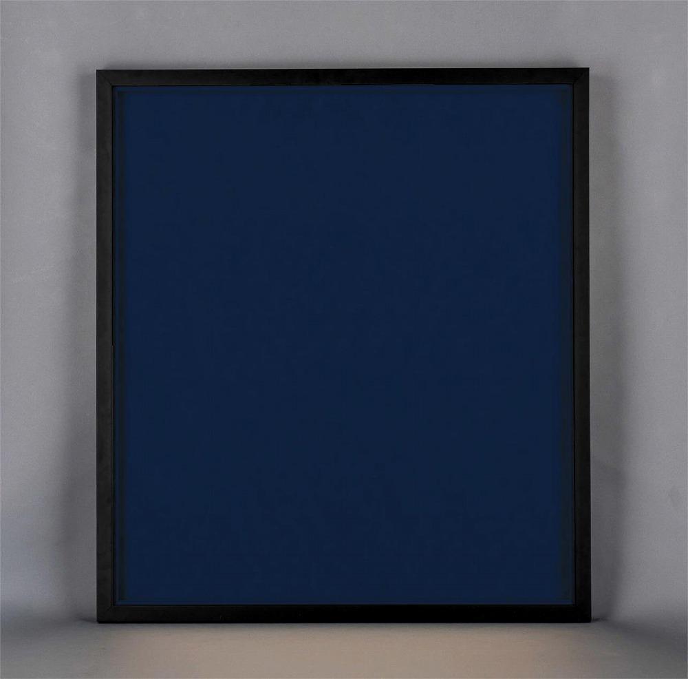 【大川市】スポフレ マグネット式 ユニフォーム額縁【フレーム：黒／マット：紺】