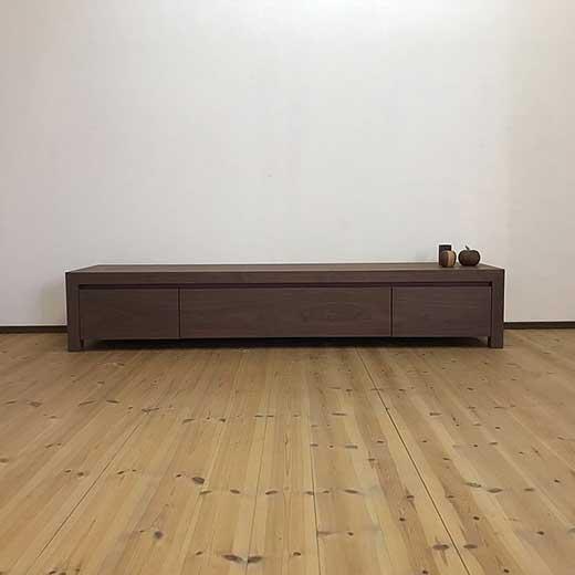 【Kariya テレビボード ウォールナット180cm】ウォールナット材 オイルフィニッシュ リモコン対応 シンプルな多機能TVボード