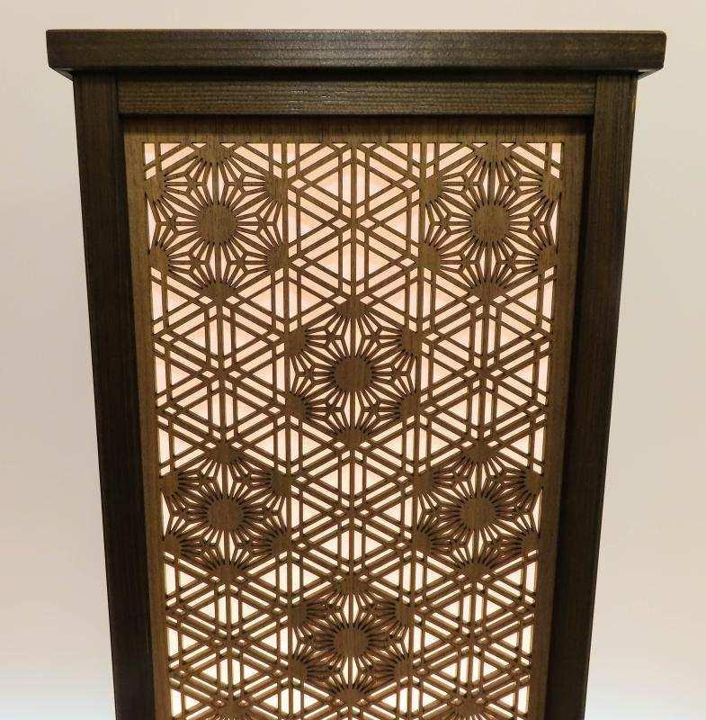 レーザー行灯「趣」Lサイズ 八重麻の葉 胡麻幹 組子デザイン 和紙貼り 高さ65cm LED電球付