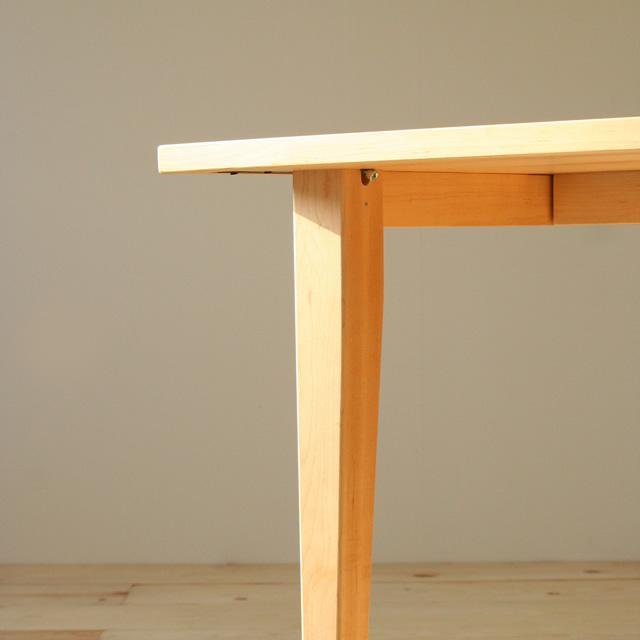 ダイニングテーブル　HANNE　メイプル無垢　150ｘ90ｘ72　大川市