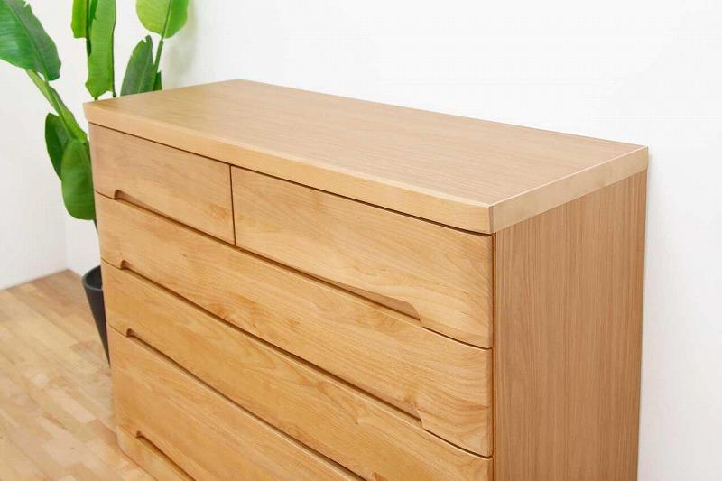 チェスト タンス 幅118 4段 奥行44 ナチュラル色 アルダー材 木製 桐たんす 箪笥 婚礼 衣類収納 完成品 大川家具 丸田木工 サーフ