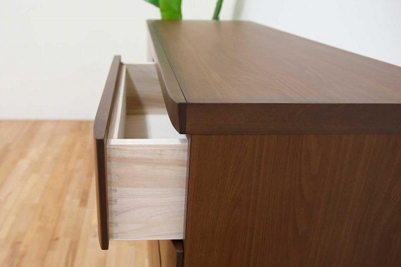 チェスト タンス 幅118 4段 奥行44 ウォールナット色 アルダー材 木製 桐たんす 箪笥 婚礼 衣類収納 完成品 大川家具 丸田木工 サーフ