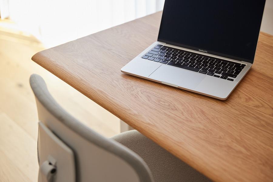 【幅120cm】【オーク】【ミニシェルフ付】 電動昇降デスク 無垢材 パソコンデスク WAAKstandingPro