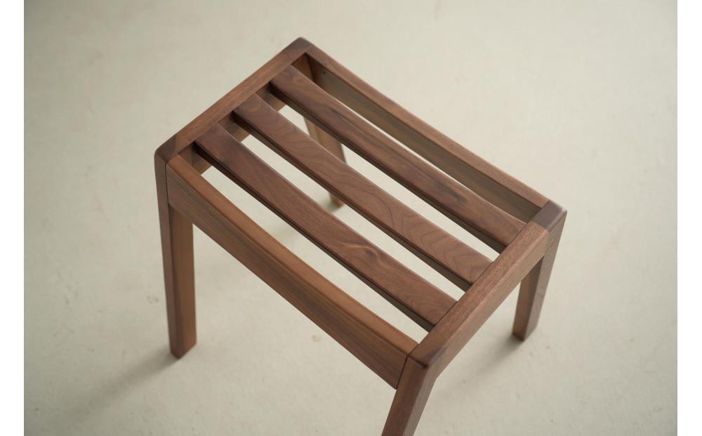 ウォルナット無垢材のスタッキングスツール ワード 積み重ね 玄関 キッズ