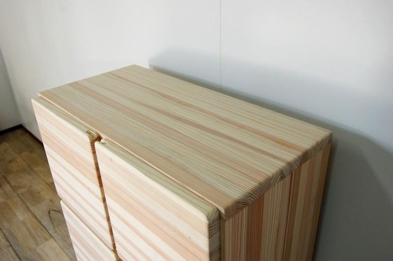 【撫でたくなる国産杉のすべすべキャビネット】NADE4マスキャビネット 国産杉