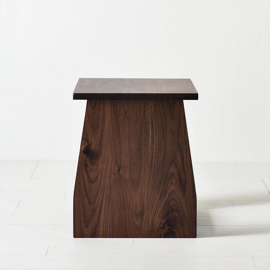 座面の下にモノが置けるシェルフスツール　ウォールナット　ベンチの他に花台やステップ、ベッドサイドテーブルとしても使えます