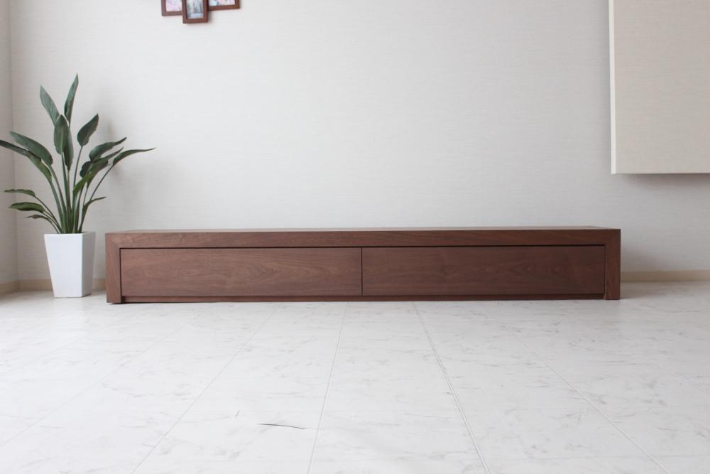 【ICHI TV Borad 2400mm】ウォールナット オイルフィニッシュ リモコン対応 シンプルで重厚なデザインのテレビボード