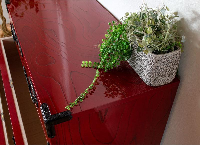 【吉野民芸輝 30整理タンス 朱色（黒金具）】★創業明治40年老舗「境木工」熟練の職人の手により1つ1つ丁寧に作り上げる伝統工芸品「吉野民芸家具」