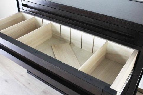 【万葉 120うつわ箪笥】★浮造り加工が施されたレトロな雰囲気で和モダンや伝統を感じる古民家風インテリアを演出します