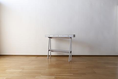 【PAUSE コンソールハイ ジンダイ】★コンパクトながらも収納を兼ね備えたコンソールテーブル 日本の伝統色で仕上げた塗装はインテリアのアクセントとして、お部屋を素敵な空間に演出します