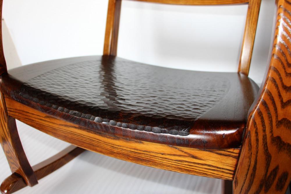 漆塗り触れ合いロッキングチェア・オットマンセット